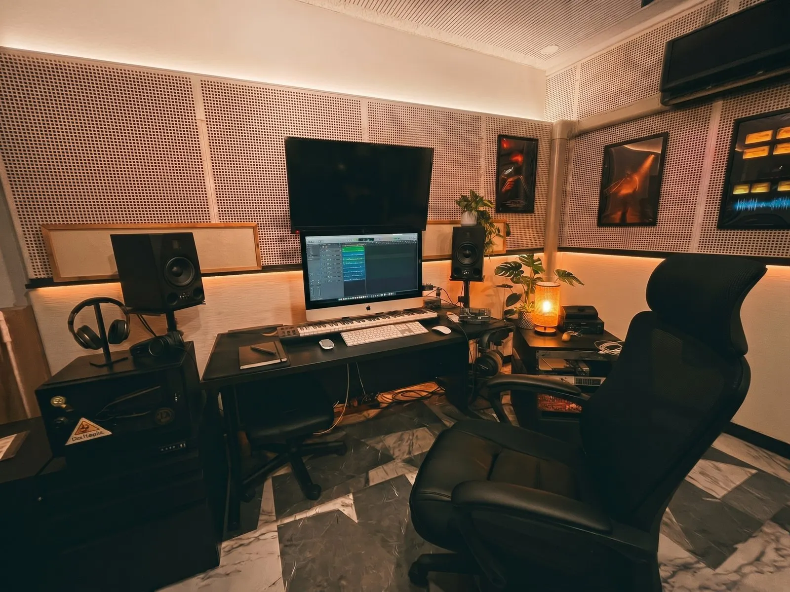 studio 9NIne. スタジオ内観